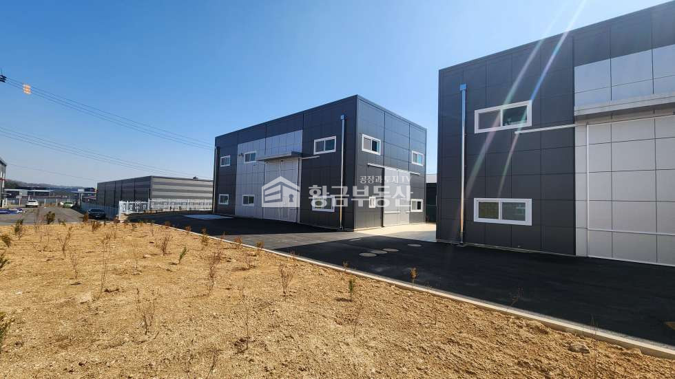 경기 화성만세구 향남읍 화리현리 향남읍공장매매│약120평│트레일러가능,신축공장 매매 매물번호 10268 사진 1