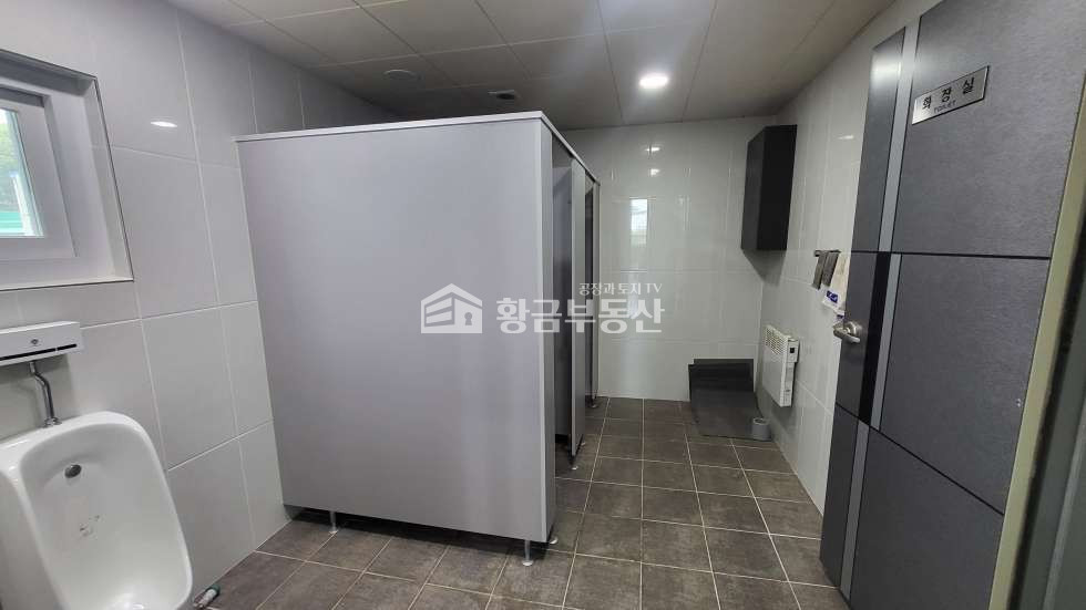 경기 화성만세구 향남읍 상신리 향남읍공장매매│약280평│마당넓게사용하는업종 추천,야적장, 야영장, 캠핑장, 물류창고 매매 매물번호 10420 사진 8