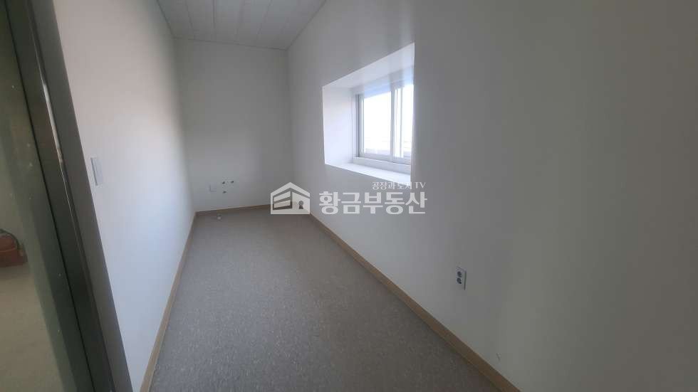 경기 화성효행구 정남면 계향리 1동 정남면공장임대│약175평│2차선도로변, 사옥형 공장임대 월세 매물번호 10405 사진 6