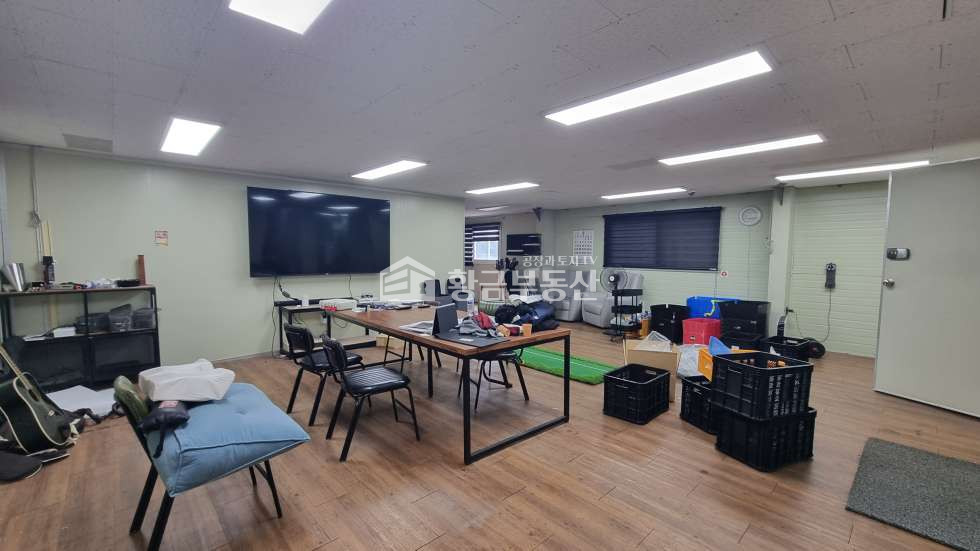 경기 화성만세구 향남읍 증거리 향남읍공장매매│약94P│사무실구분된소형공장 매매 매물번호 10935 사진 7