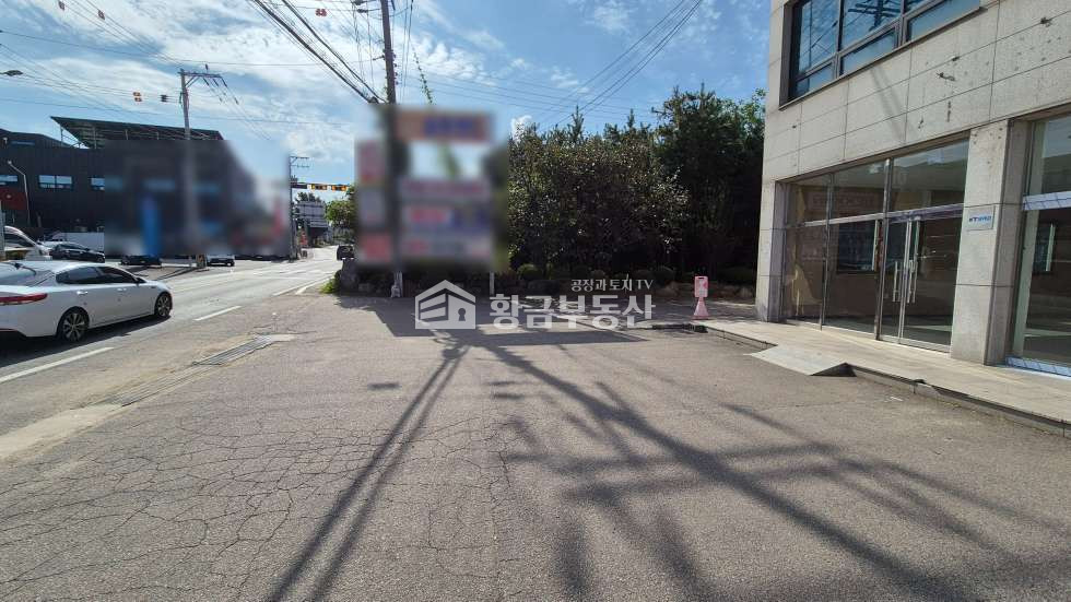 경기 화성만세구 향남읍 수직리 향남읍상가임대│약30P│향남톨게이트 인접 2차선대로변, 넓은 주차장 상가 월세 매물번호 11013 사진 4