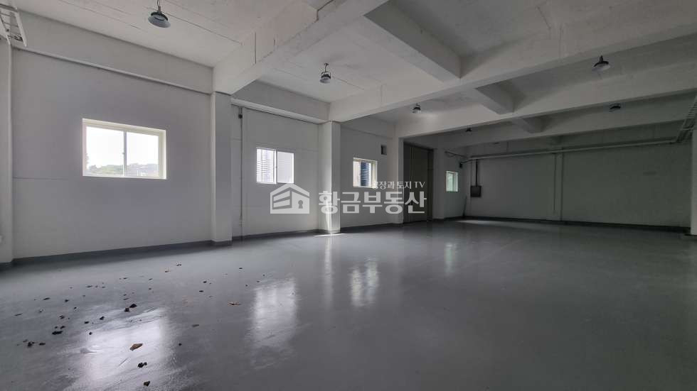 경기 화성효행구 정남면 문학리 정남면공장매│약120P│2동구조, 리모델링완료 매매 매물번호 10970 사진 10