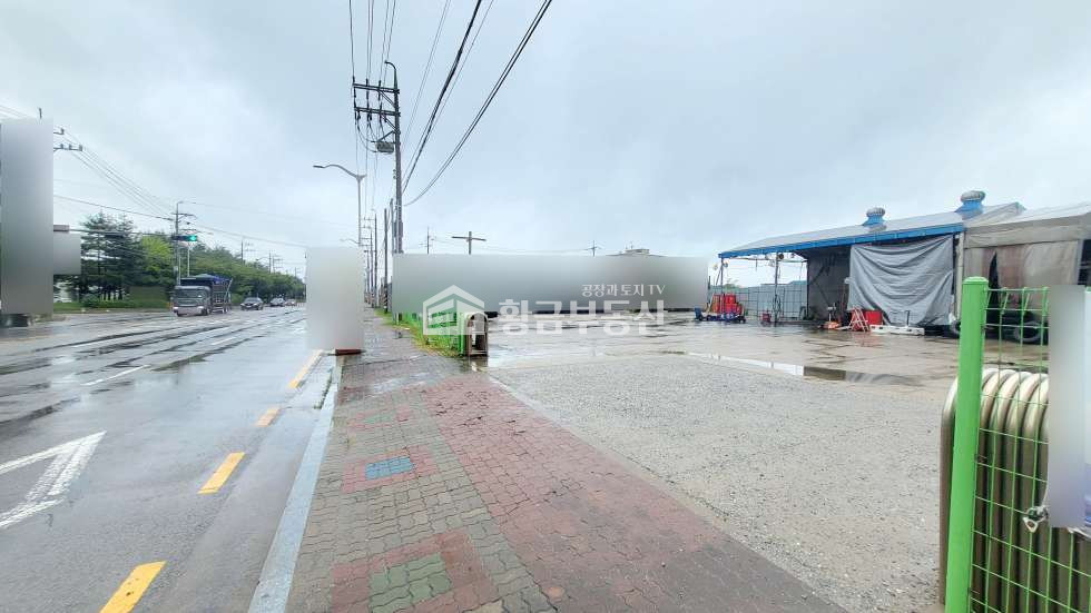 경기 화성만세구 마도면 쌍송리 마도면공장임대│약44평│ 도로변, 가설 80평, 상권좋음, 수리점, 카센터, 타이어, 세차장, 마도ic 월세 매물번호 10492 사진 2